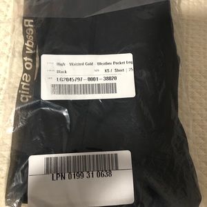 Fabletics High-Waisted Cold-Weather Pocket Legging